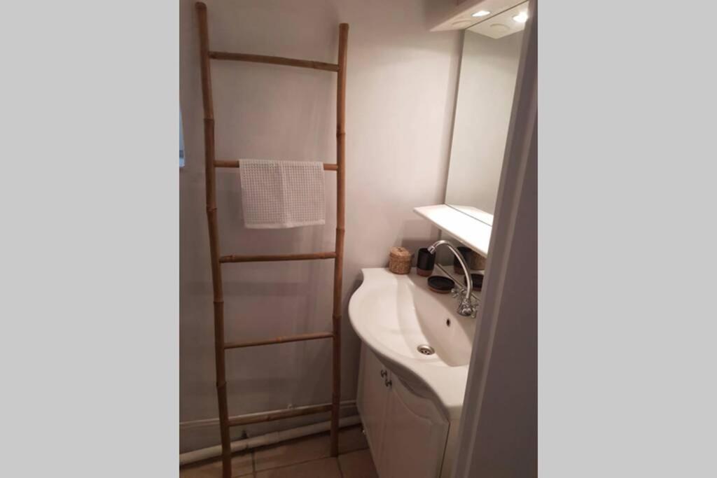 Maisonnette En Pierre Independante De 20 M2 Saint-Cirgues-sur-Couze Exterior foto